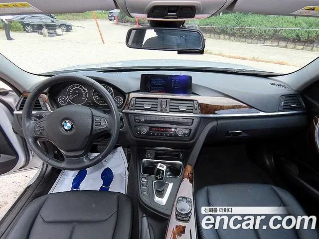 BMW 3 SERIES 2014 — 63 653 км, серебристо-серый, Корея — под ключ — фото 7