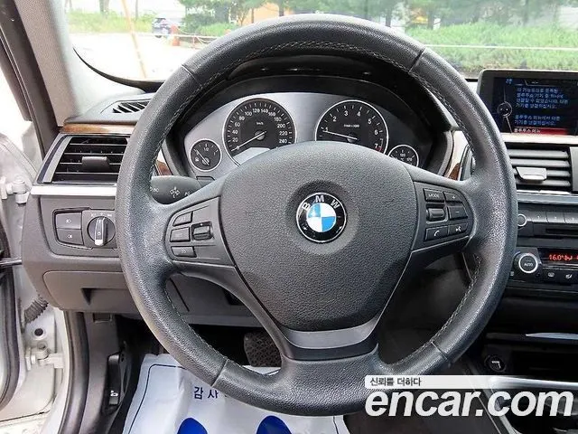 BMW 3 SERIES 2014 — 63 653 км, серебристо-серый, Корея — под ключ — фото 8