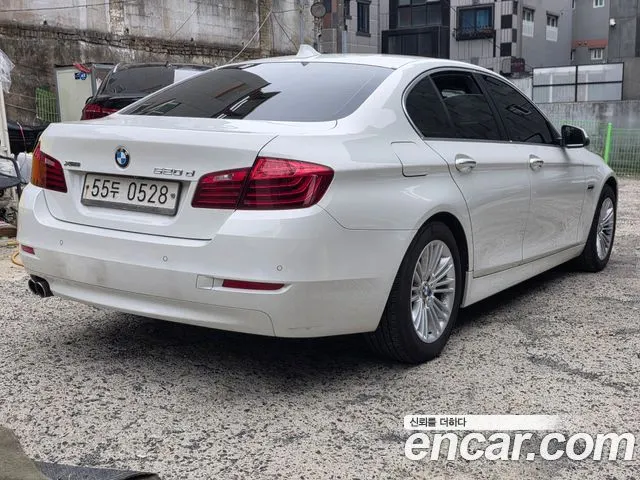BMW 5 SERIES 2015 — 189 213 км, белый, Корея — под ключ — фото 2