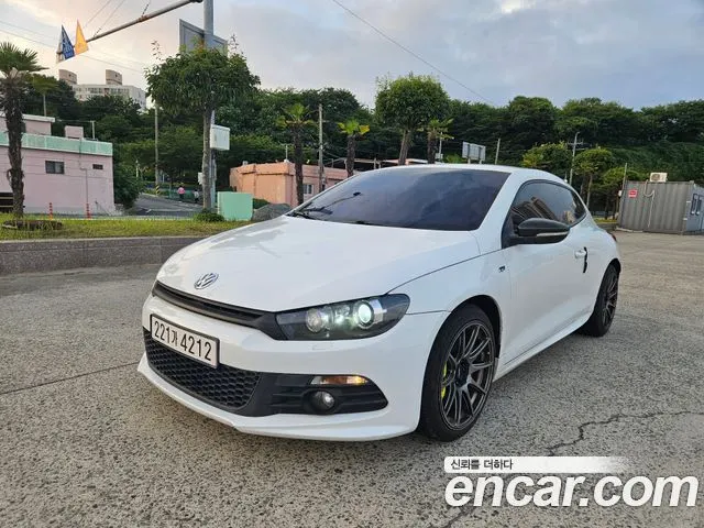 VOLKSWAGEN SCIROCCO 2012 — 245 000 км, белый, Корея — под ключ — фото 1