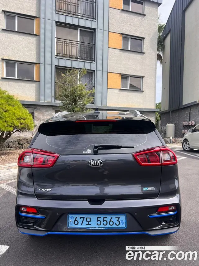 KIA NIRO 2019 — 257 000 км, серый, Корея — под ключ — фото 2