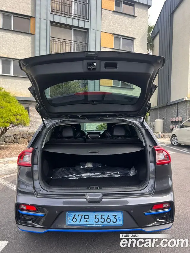KIA NIRO 2019 — 257 000 км, серый, Корея — под ключ — фото 5
