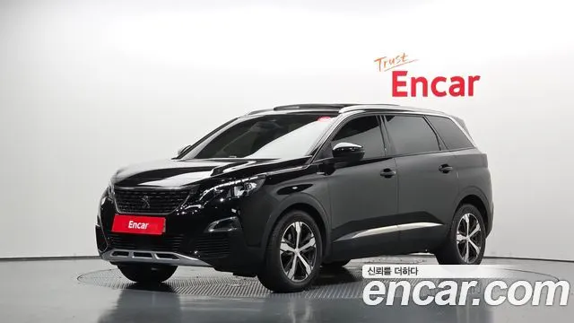 PEUGEOT 5008 2020