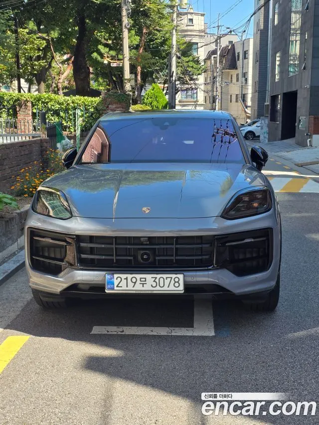 PORSCHE CAYENNE 2025