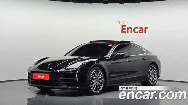 PORSCHE PANAMERA 2024