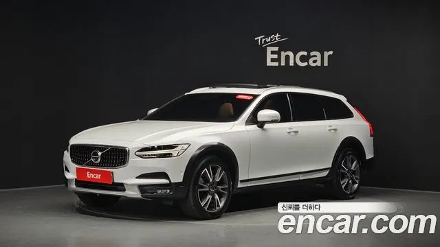 Volvo V90 Cross Country — из Кореи под ключ
