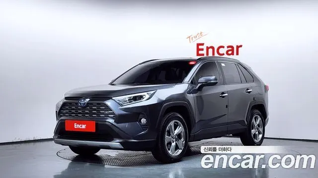 TOYOTA RAV4 2021