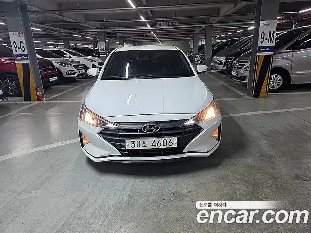 HYUNDAI AVANTE 2019 — 167 392 км, белый, Корея — под ключ — фото 2