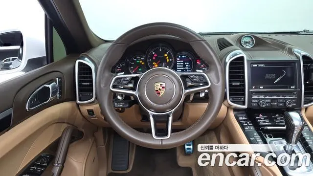 PORSCHE CAYENNE 2016 — 127 266 км, белый, Корея — под ключ — фото 12