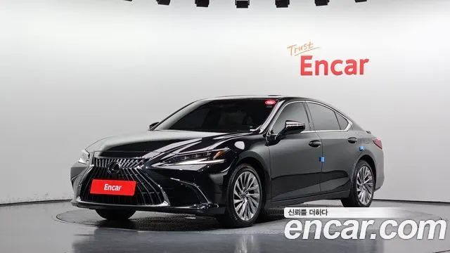 LEXUS ES300H 2023
