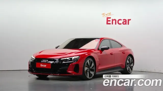 AUDI E-TRON 2022