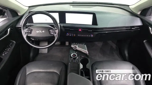 KIA EV6 2023 — 88 231 км, белый-перламутр, Корея — под ключ — фото 7
