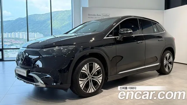 MERCEDES-BENZ EQE SUV X294 2026
