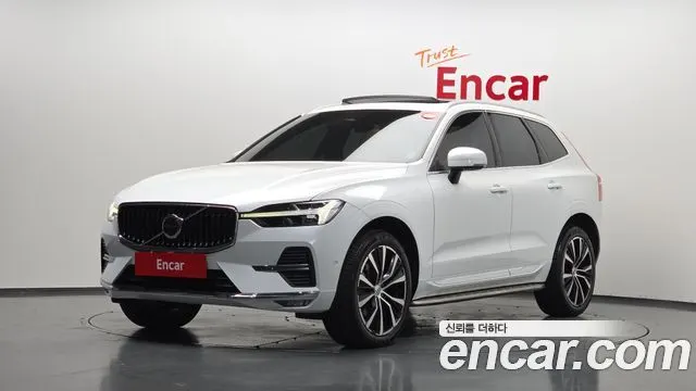 VOLVO XC60 2023