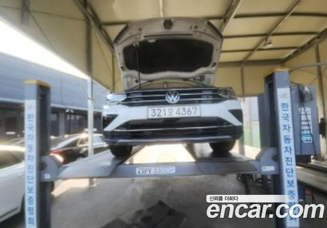 VOLKSWAGEN TIGUAN 2022
