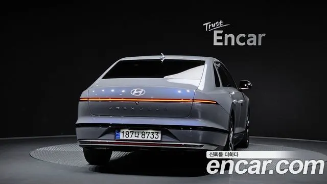 HYUNDAI GRANDEUR HYBRID 2025 — 14 719 км, серебристо-серый, Корея — под ключ — фото 4