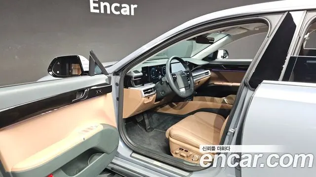 HYUNDAI GRANDEUR HYBRID 2025 — 14 719 км, серебристо-серый, Корея — под ключ — фото 10