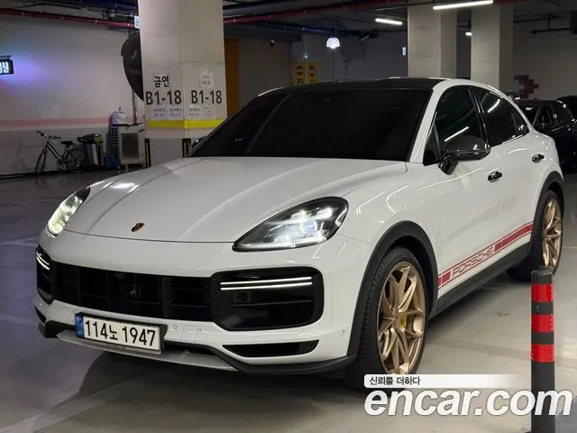 PORSCHE CAYENNE 2022
