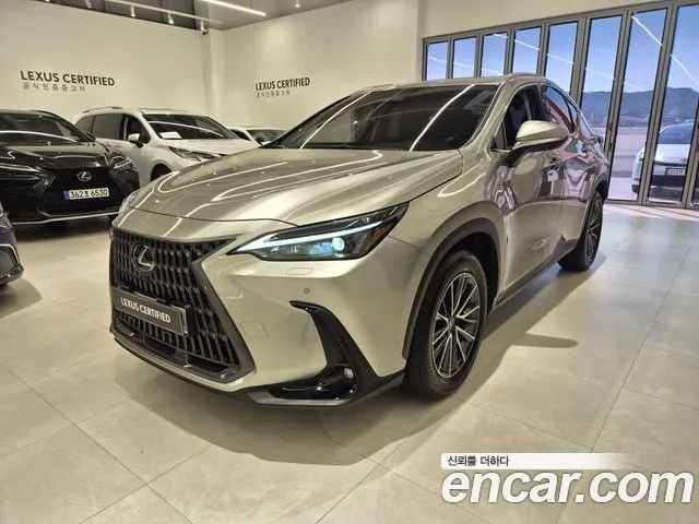 LEXUS NX450H+ 2026 — 9 494 км, серебристый, Корея — под ключ — фото 1