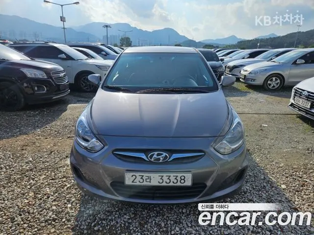 HYUNDAI ACCENT 2015
