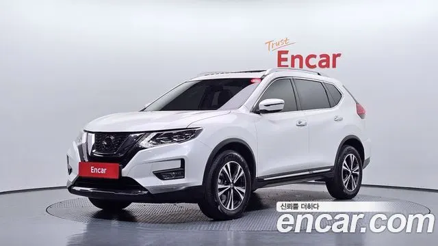 NISSAN X-TRAIL 2018