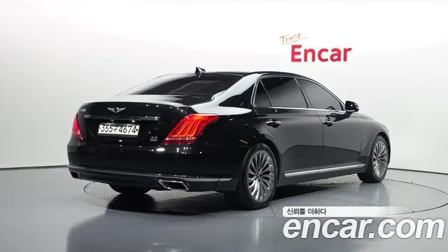 GENESIS EQ900 2018