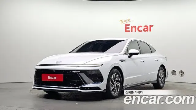 HYUNDAI SONATA HYBRID 2025
