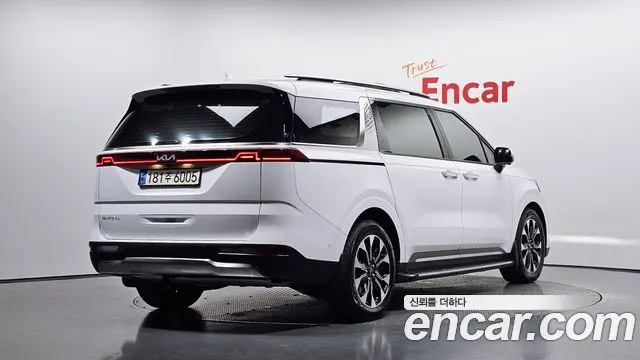 KIA CARNIVAL 2023