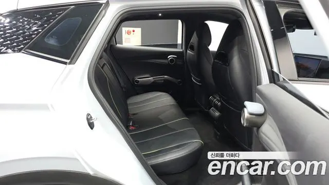 BYD ATTO 3 2025 — 23 233 км, серебристо-серый, Корея — под ключ — фото 12