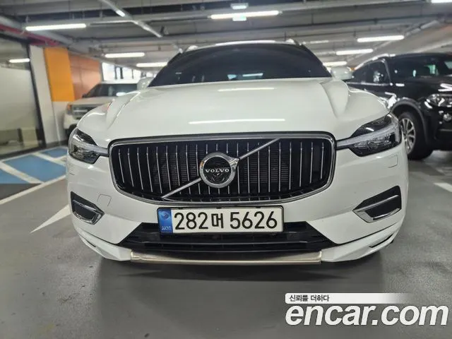 VOLVO XC60 2021