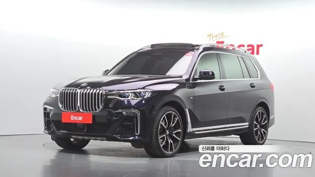 BMW X7 2021
