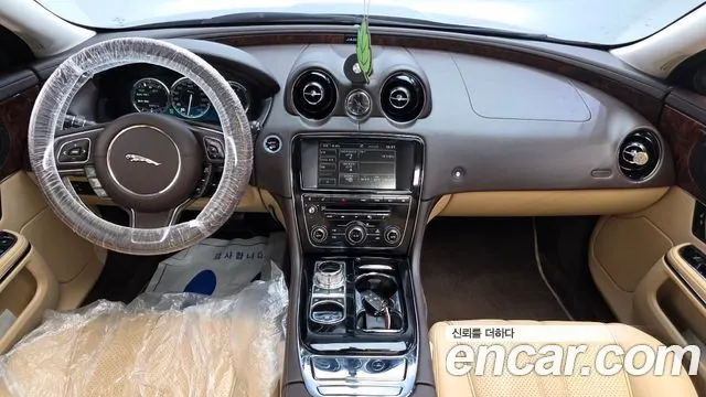 JAGUAR XJ 2015 — 94 054 км, серебристо-серый, Корея — под ключ — фото 7