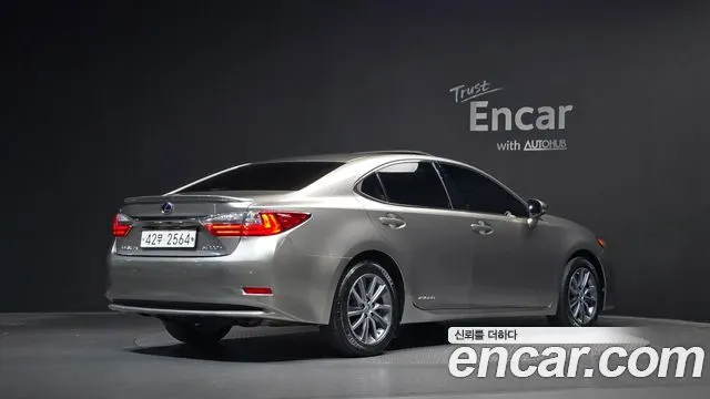 LEXUS ES300H 2017
