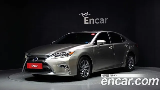 LEXUS ES300H 2016