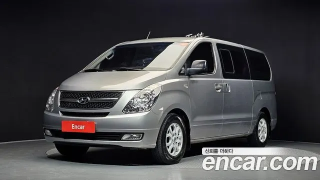 HYUNDAI GRAND STAREX 2011