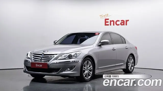 HYUNDAI GENESIS 2012