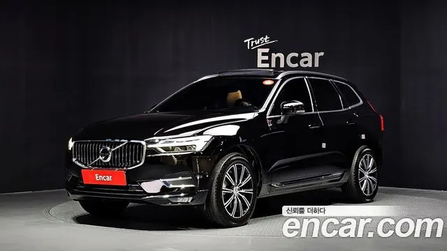 VOLVO XC60 2020