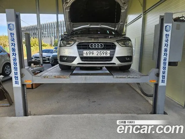 AUDI A4 2014