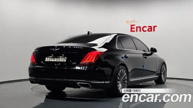 GENESIS EQ900 2018