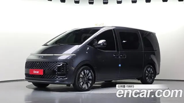 HYUNDAI STARIA 2023