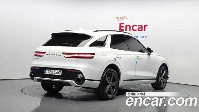 GENESIS GV70 2023