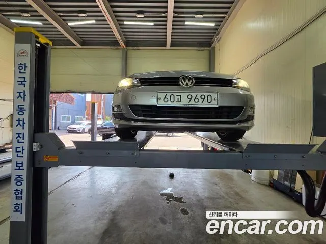 VOLKSWAGEN GOLF 2014