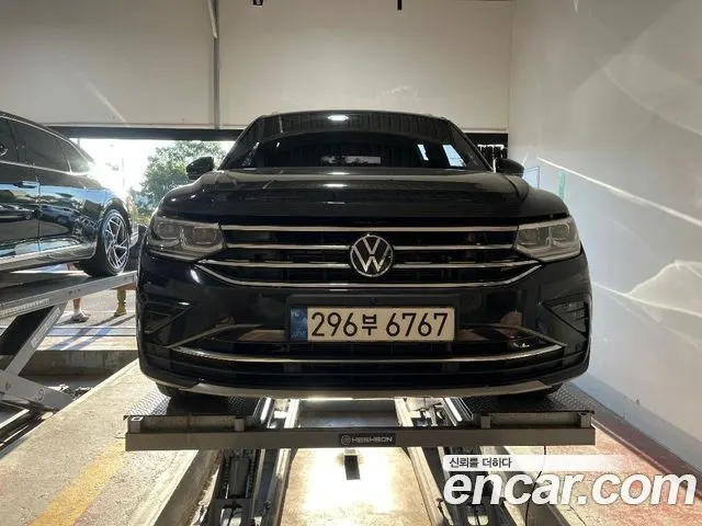 VOLKSWAGEN TIGUAN 2023