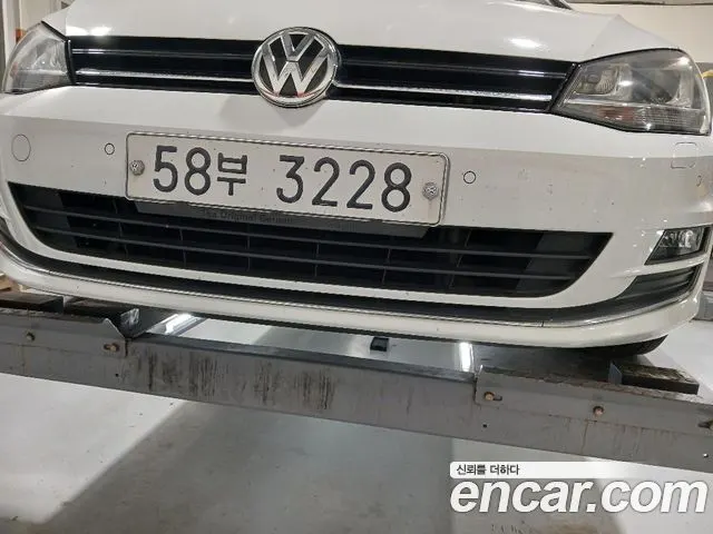 VOLKSWAGEN GOLF 2014