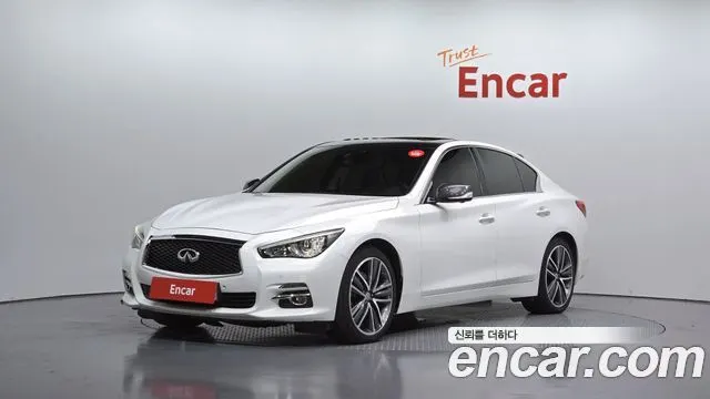 INFINITI Q50 2015