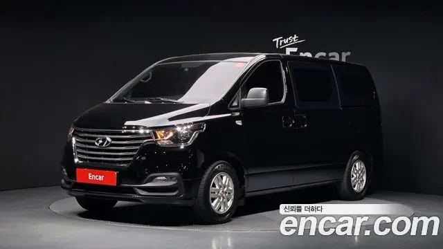 HYUNDAI GRAND STAREX 2020