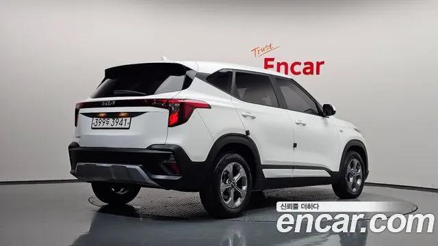 KIA SELTOS 2023