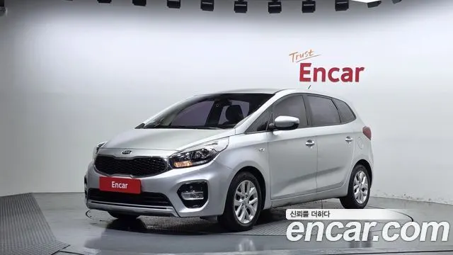 Kia Carens — из Кореи под ключ