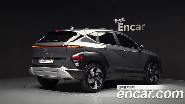 HYUNDAI KONA 2024