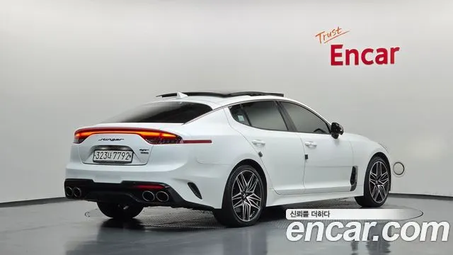 Kia Stinger Meister — из Кореи под ключ